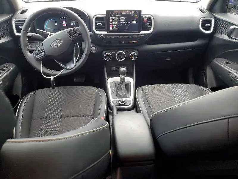 2025 HYUNDAI VENUE LIMITED  