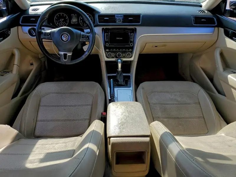2012 VOLKSWAGEN PASSAT SE  