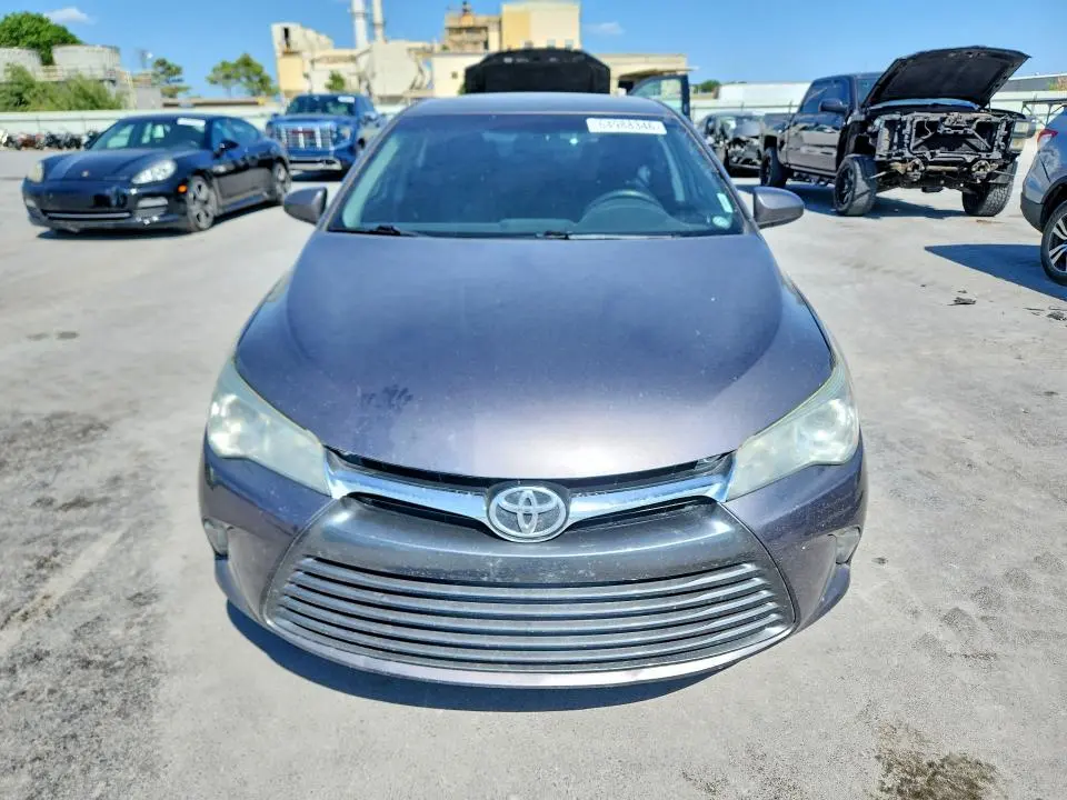 2015 TOYOTA CAMRY LE  
