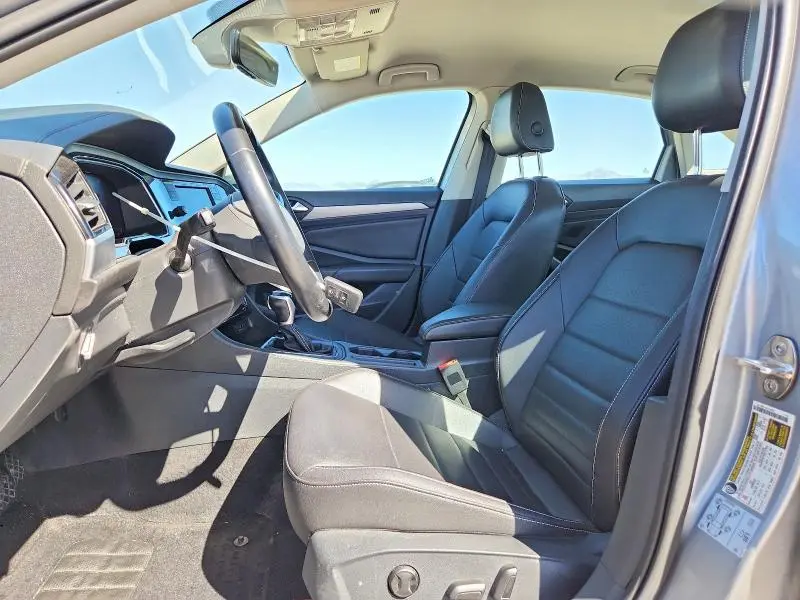2022 VOLKSWAGEN JETTA SE  