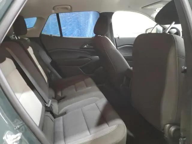 2025 CHEVROLET TRAX LS