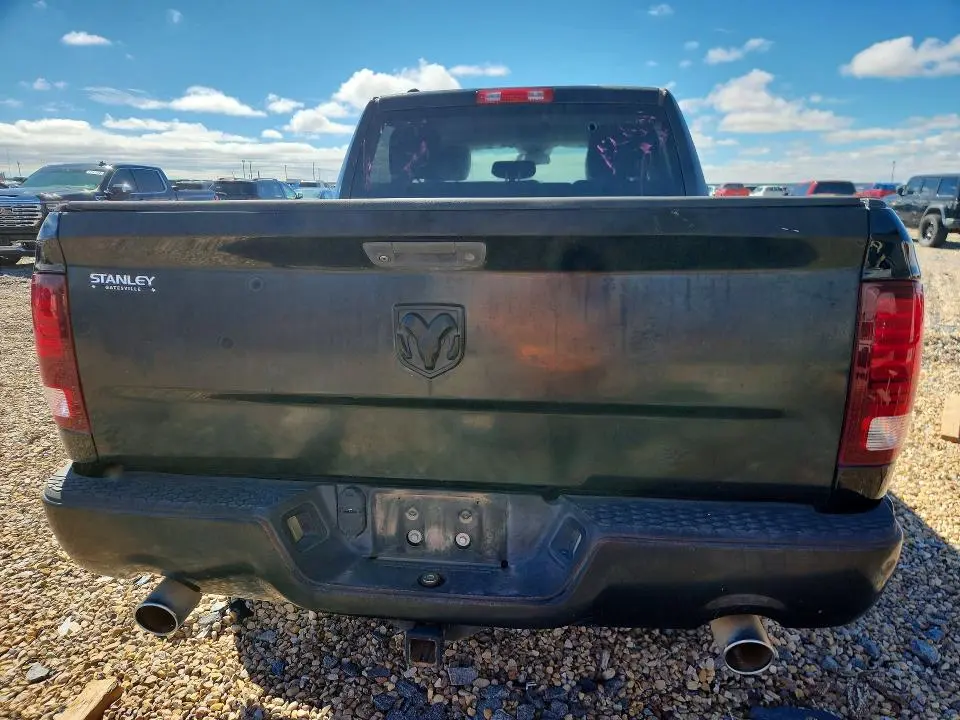 2015 RAM 1500 ST  