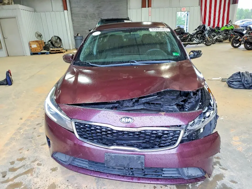 2017 KIA FORTE LX  