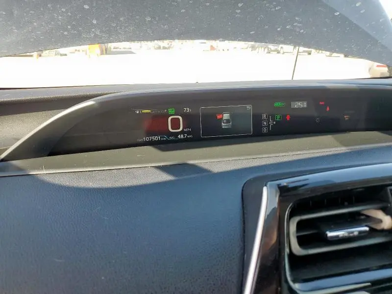 2016 TOYOTA PRIUS 