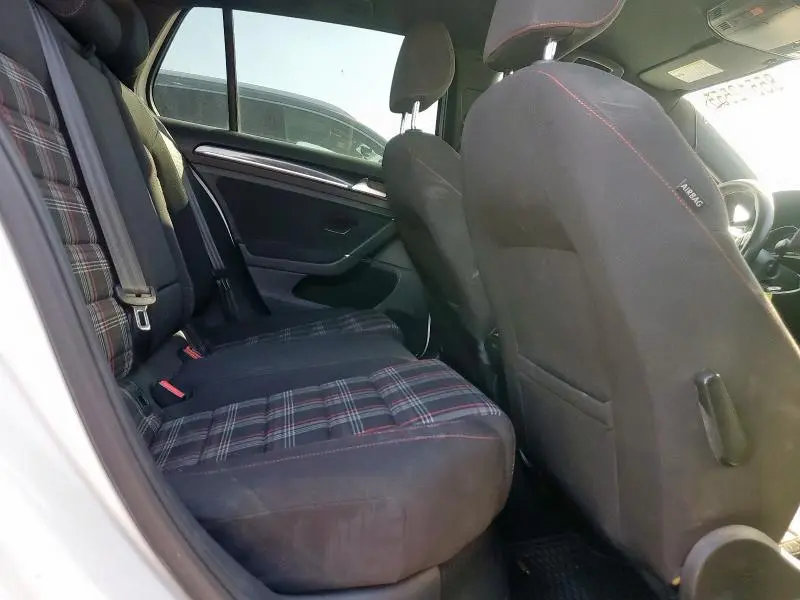 2017 VOLKSWAGEN GTI S