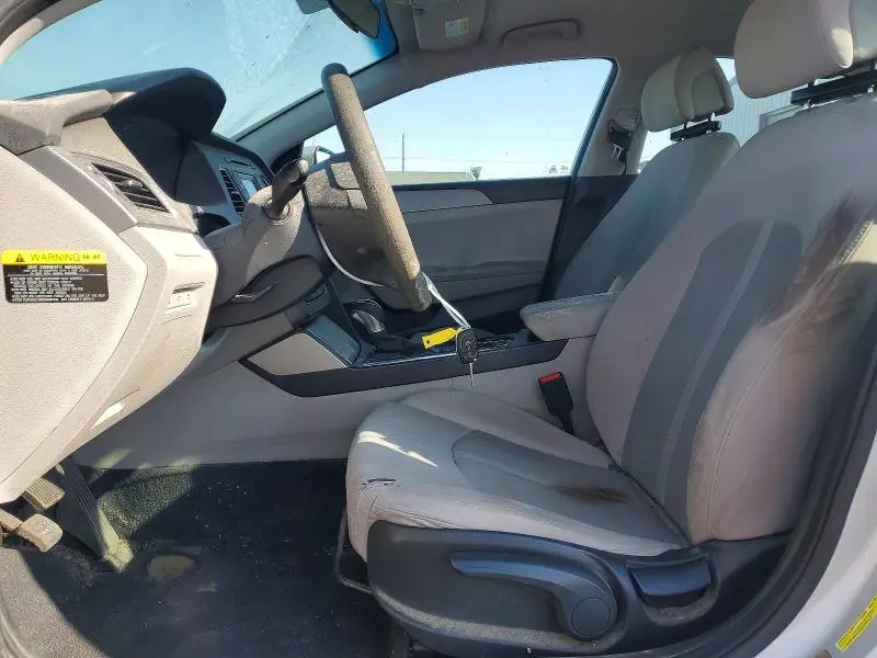 2017 HYUNDAI SONATA SE  