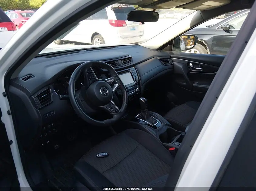 2017 NISSAN ROGUE SV