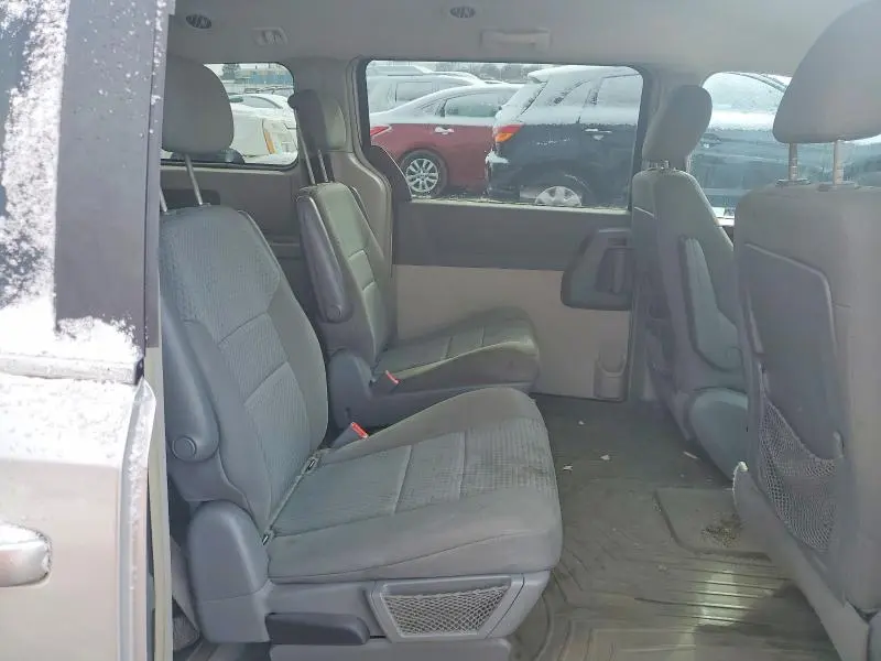 2010 CHRYSLER TOWN & COUNTRY TOURING  