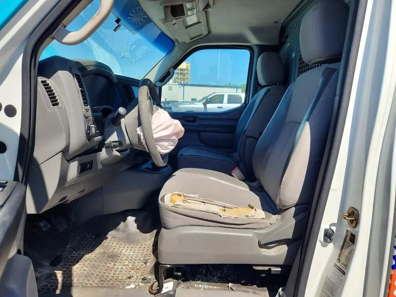 2015 NISSAN NV 1500 S  