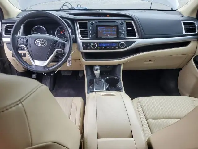 2015 TOYOTA HIGHLANDER LE  