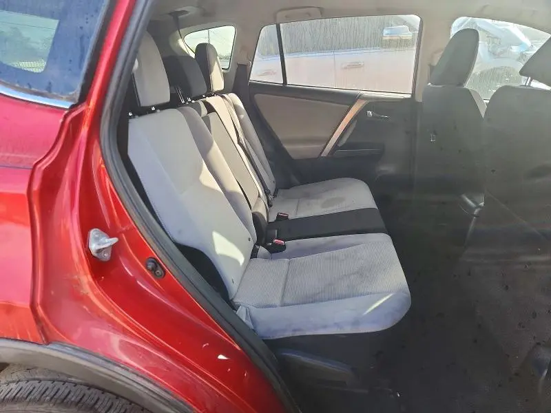 2017 TOYOTA RAV4 XLE  