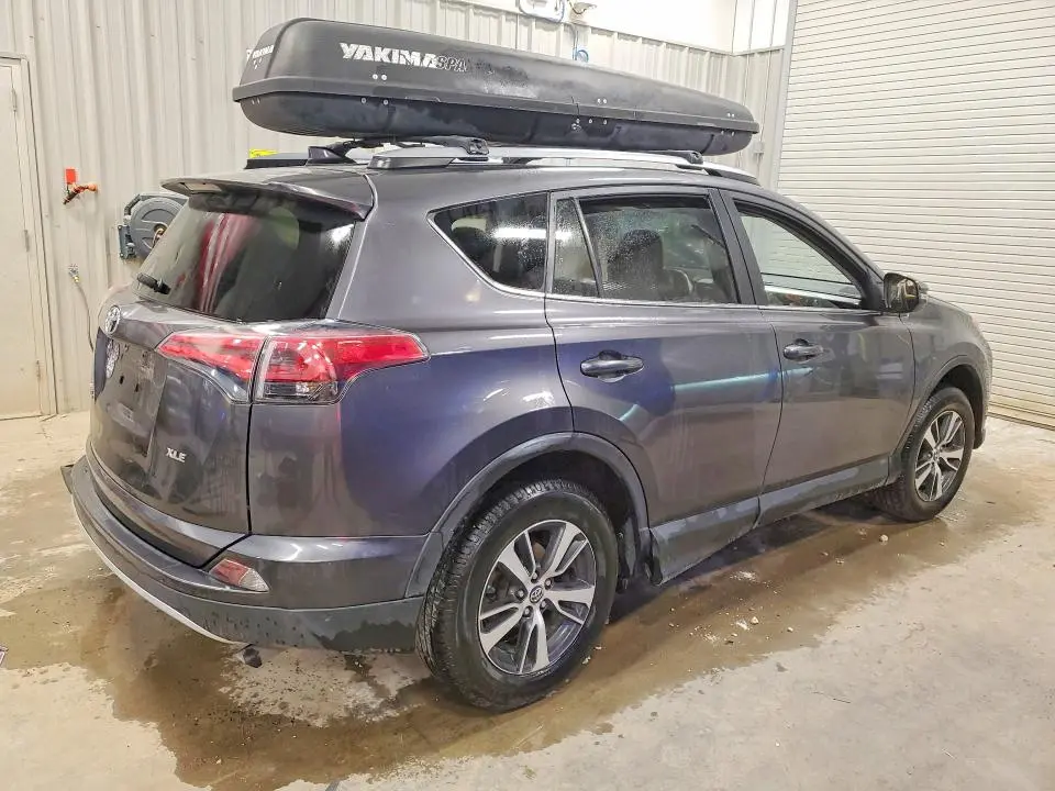2017 TOYOTA RAV4 XLE  