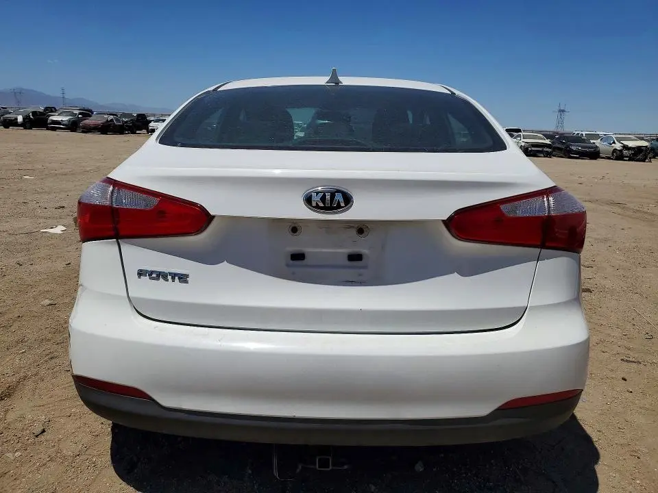 2016 KIA FORTE LX  
