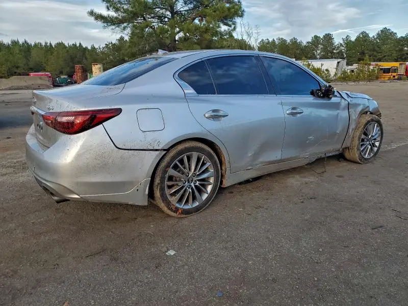 2018 INFINITI Q50 LUXE  