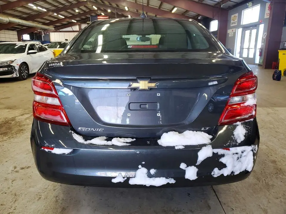 2017 CHEVROLET SONIC LT  