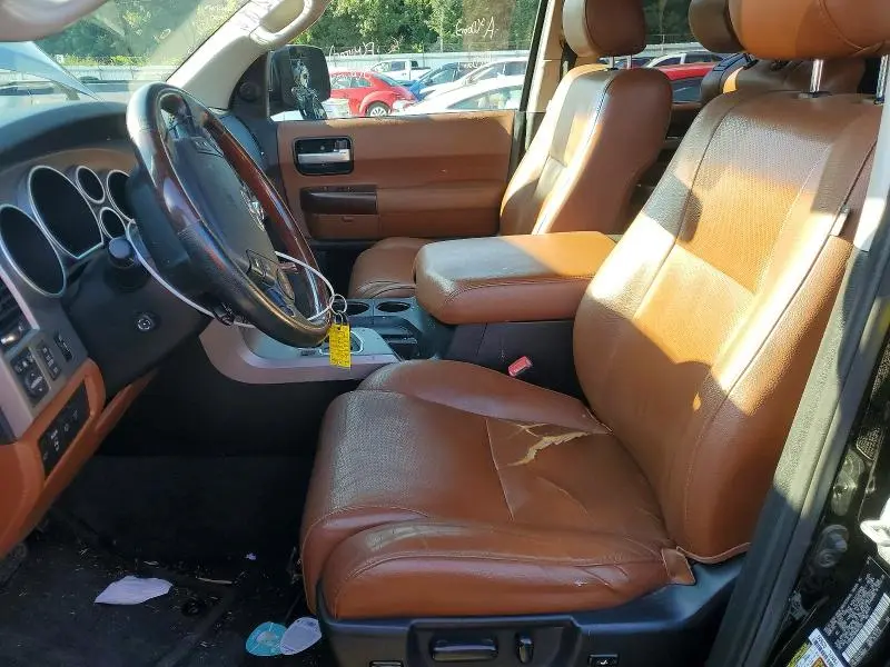 2011 TOYOTA SEQUOIA PLATINUM  