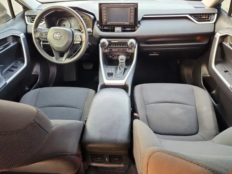 2022 TOYOTA RAV4 LE  