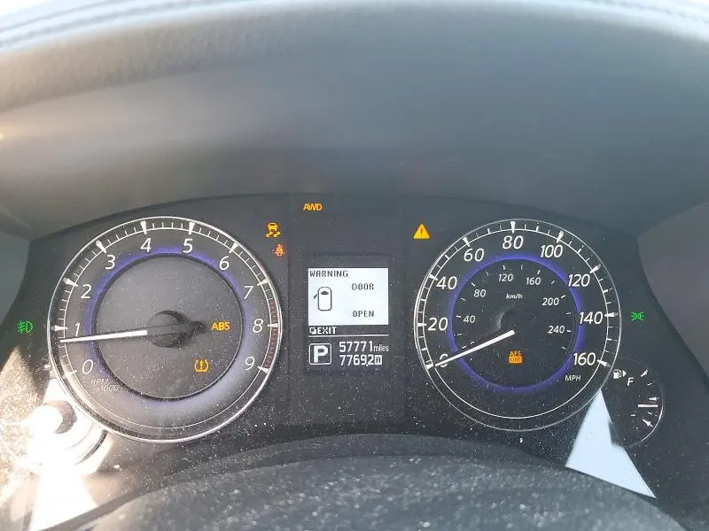 2016 INFINITI QX50 BASE  