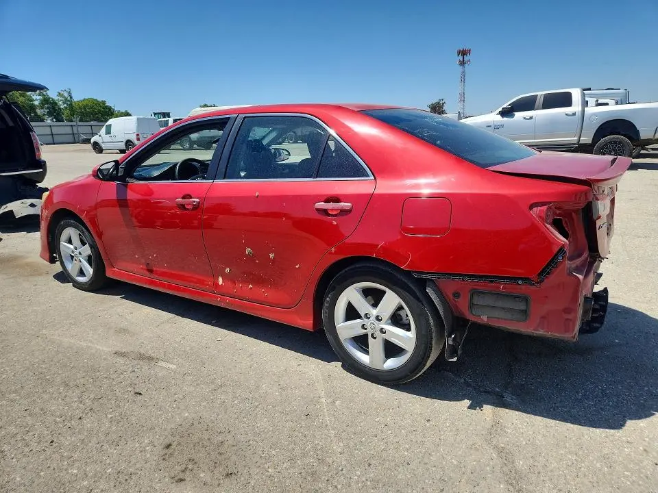 2012 TOYOTA CAMRY SE  