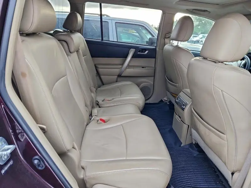 2013 TOYOTA HIGHLANDER BASE  