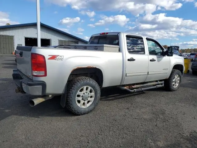 2011 GMC SIERRA K2500 SLE  