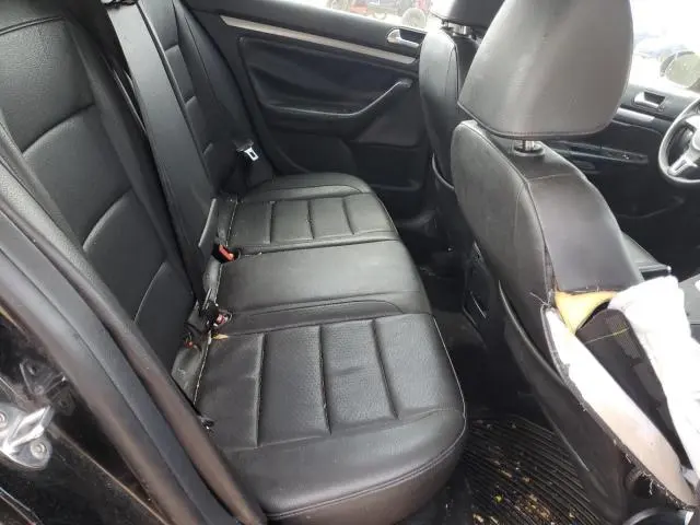 2010 VOLKSWAGEN JETTA SE