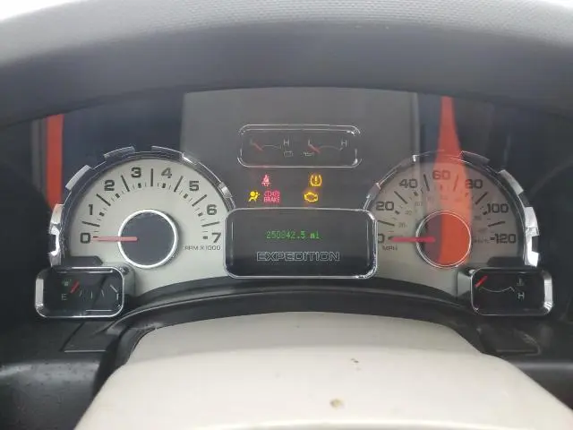 2011 FORD EXPEDITION EL XLT  