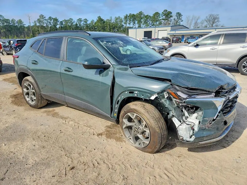 2025 CHEVROLET TRAX 1LT  