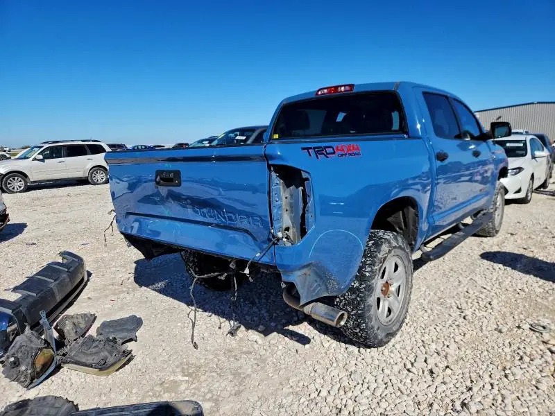 2018 TOYOTA TUNDRA CREWMAX SR5  