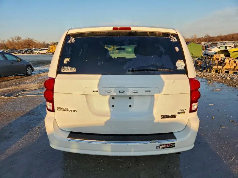 2015 DODGE GRAND CARAVAN SXT  