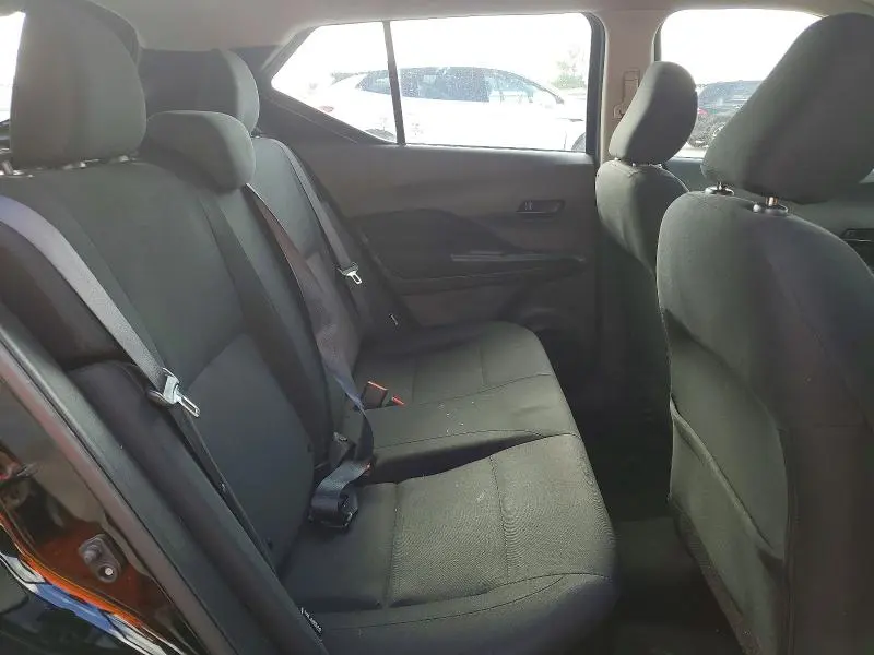 2023 NISSAN KICKS S  