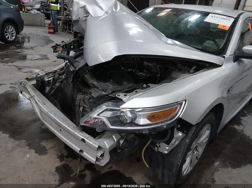 2011 FORD TAURUS SEL