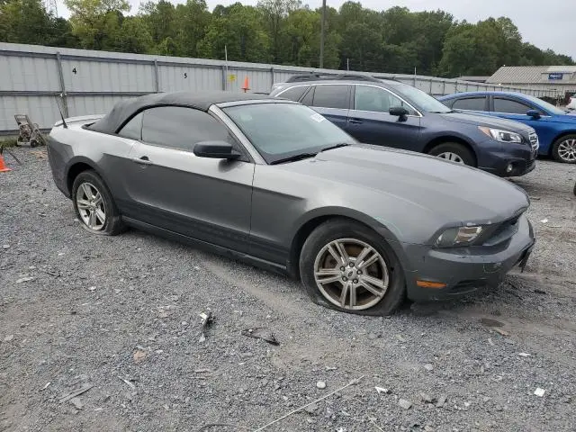 2011 FORD MUSTANG
