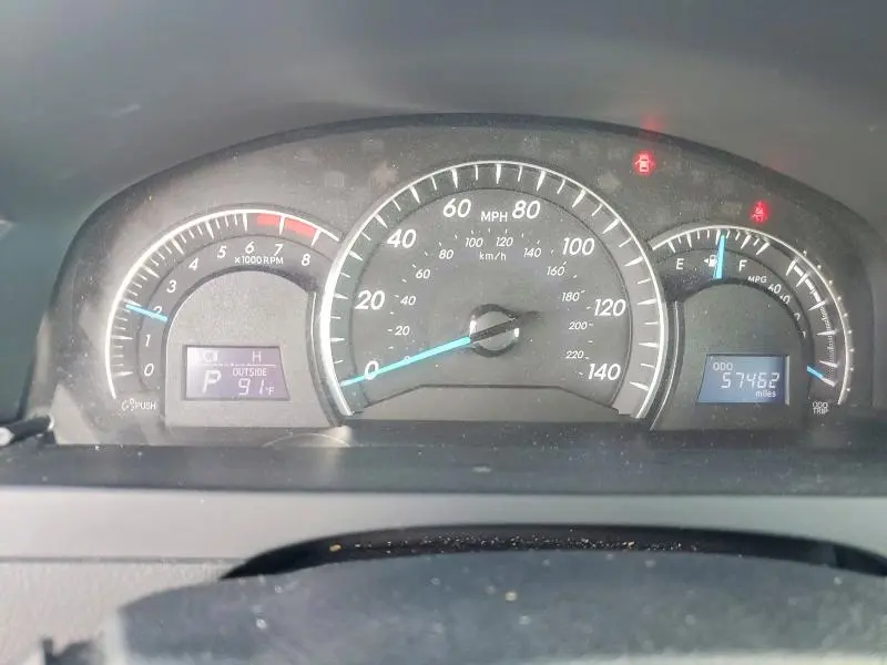 2012 TOYOTA CAMRY XLE  