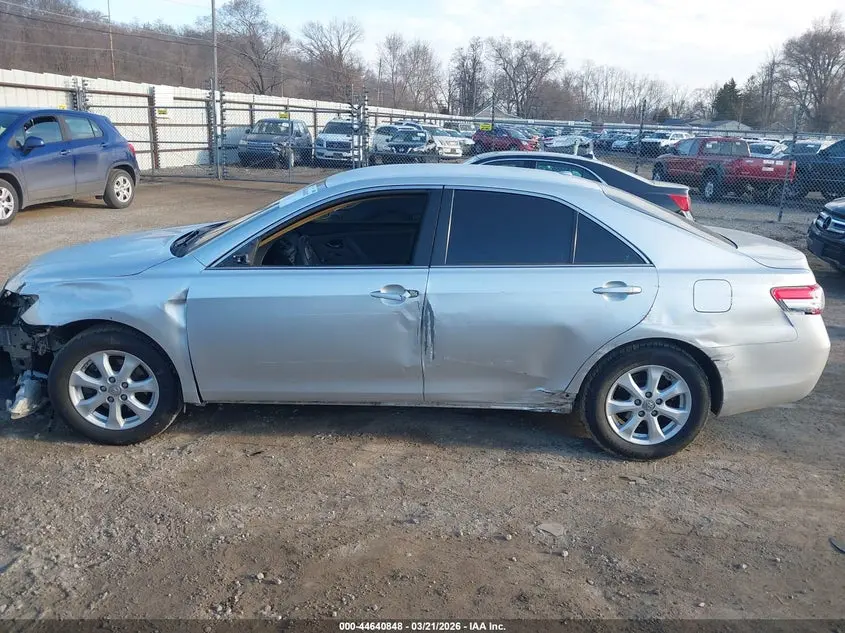 2011 TOYOTA CAMRY LE
