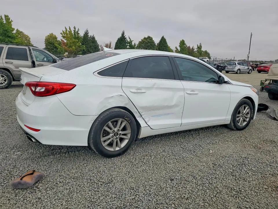 2015 HYUNDAI SONATA SE  