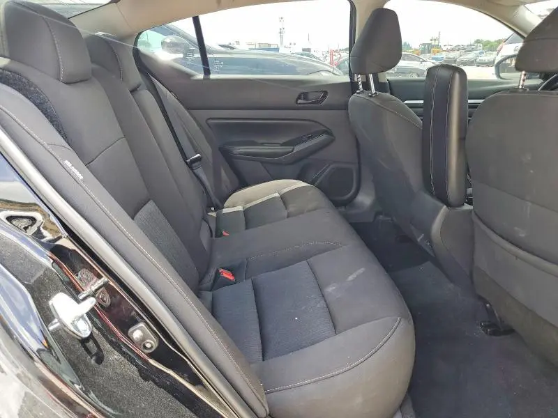 2023 NISSAN ALTIMA SV  