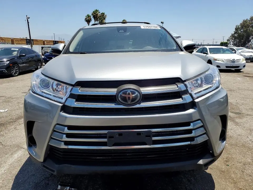 2018 TOYOTA HIGHLANDER LE  