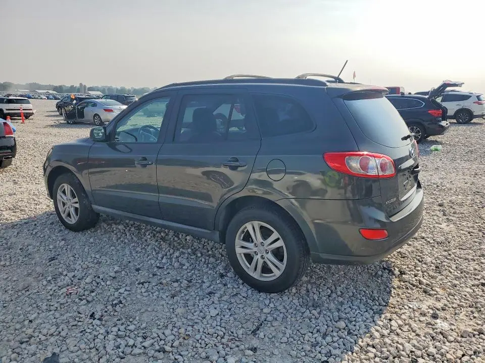 2010 HYUNDAI SANTA FE SE  