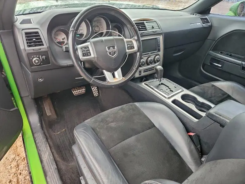 2011 DODGE CHALLENGER SRT-8  