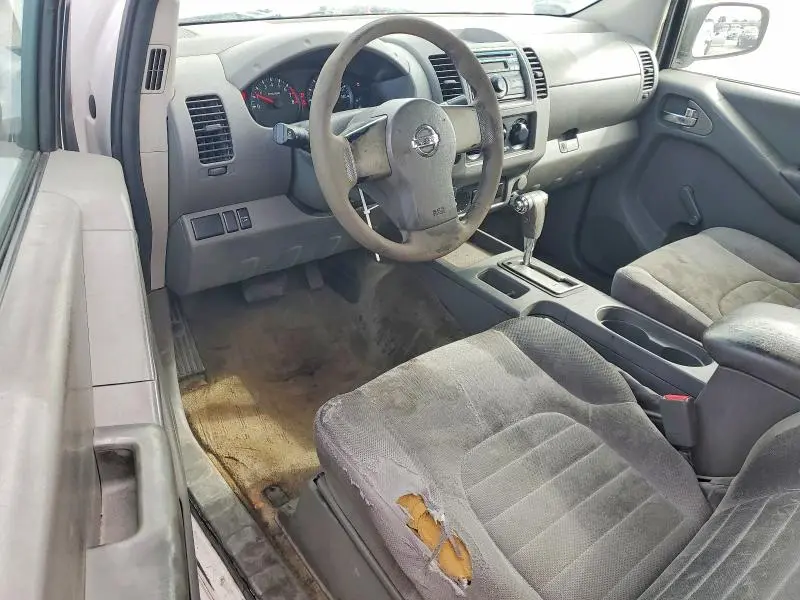 2012 NISSAN FRONTIER S  