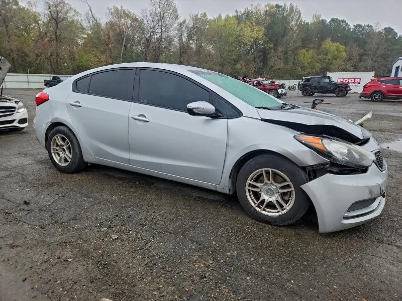 2016 KIA FORTE LX  
