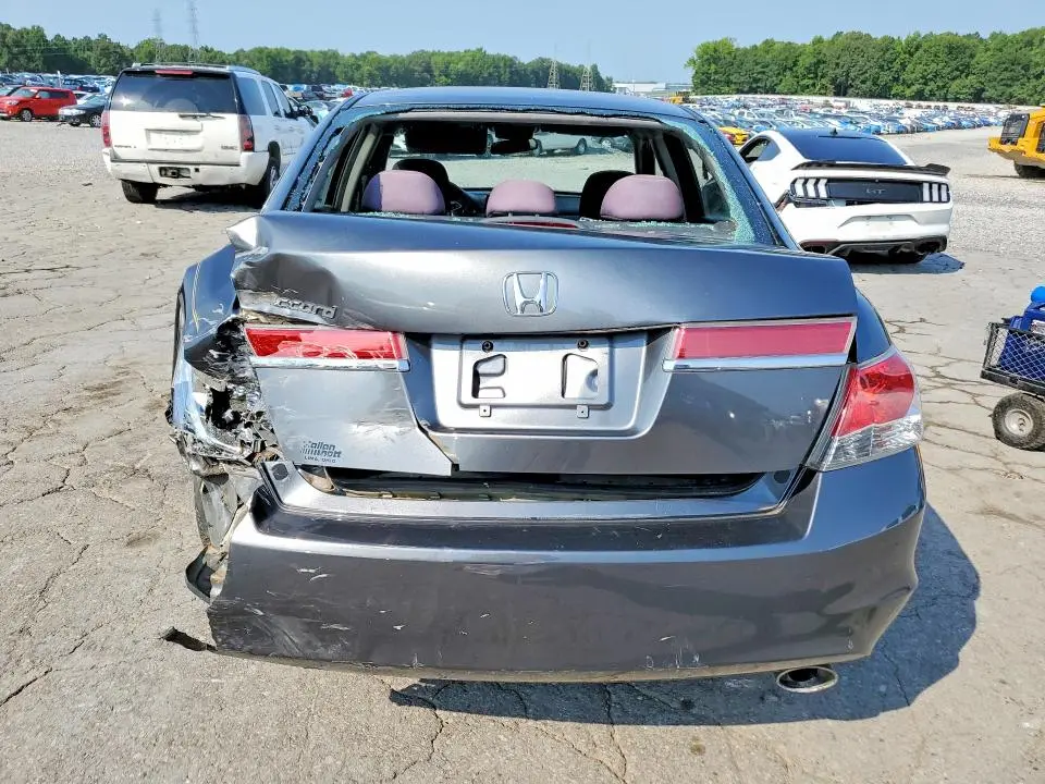 2011 HONDA ACCORD LXP  