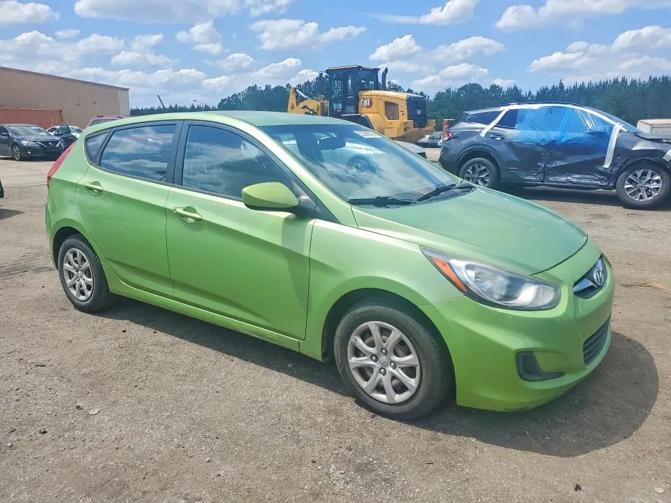 2014 HYUNDAI ACCENT GS  