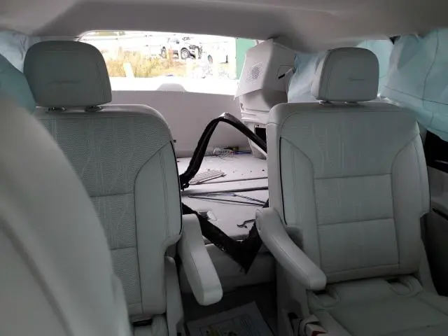 2025 BUICK ENCLAVE AVENIR  