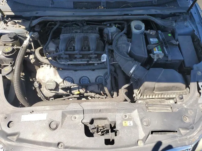 2010 FORD TAURUS SEL  