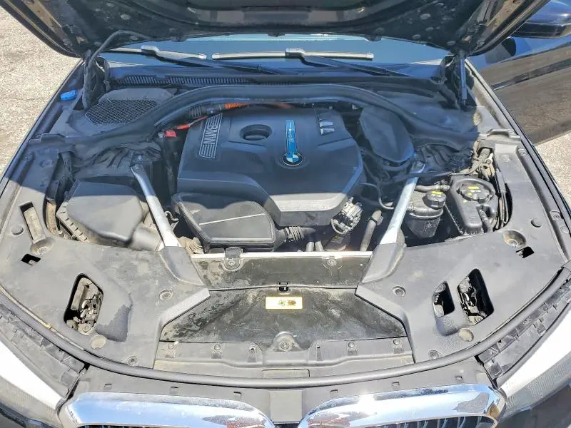 2019 BMW 530E   