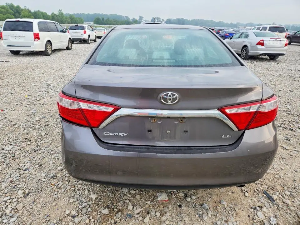 2016 TOYOTA CAMRY LE  