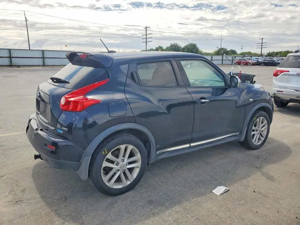 2012 NISSAN JUKE S  