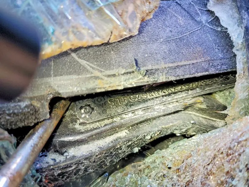 2021 TOYOTA TACOMA SR V6  